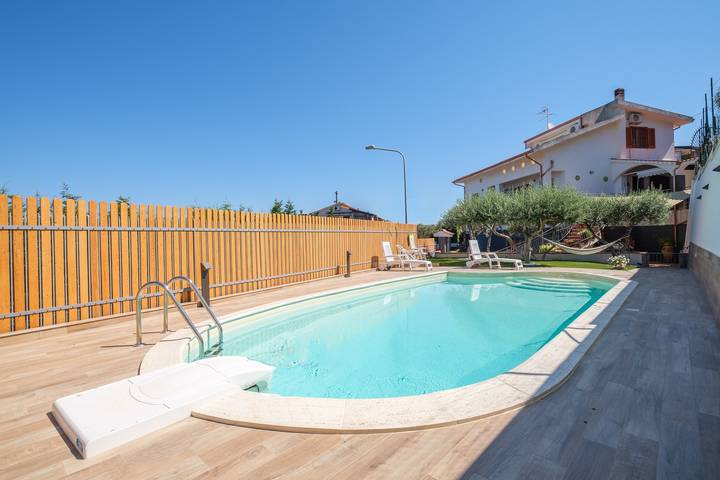 Ferienwohnung für 4 Personen, mit Balkon und Garten