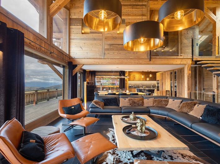 Casa de vacaciones para 14 personas, con jardín además de sauna y jacuzzi, Familias con niños en Pirineos franceses