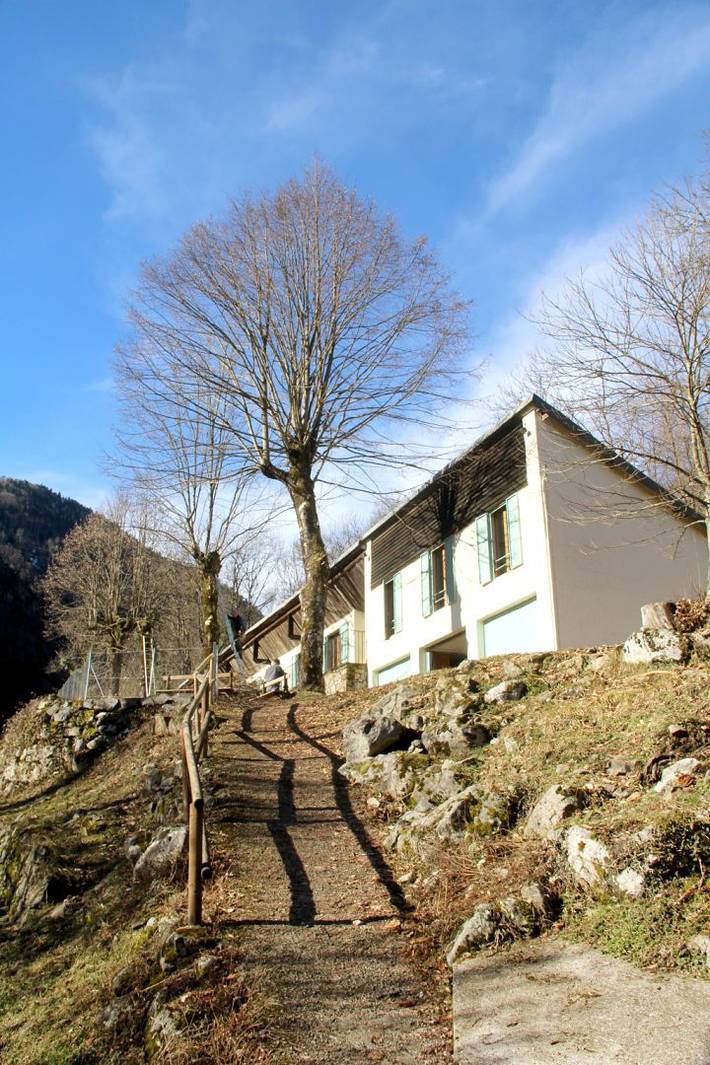 Gîte pour 35 personnes, avec jardin et terrasse, animaux acceptés dans l' Ariège - 2