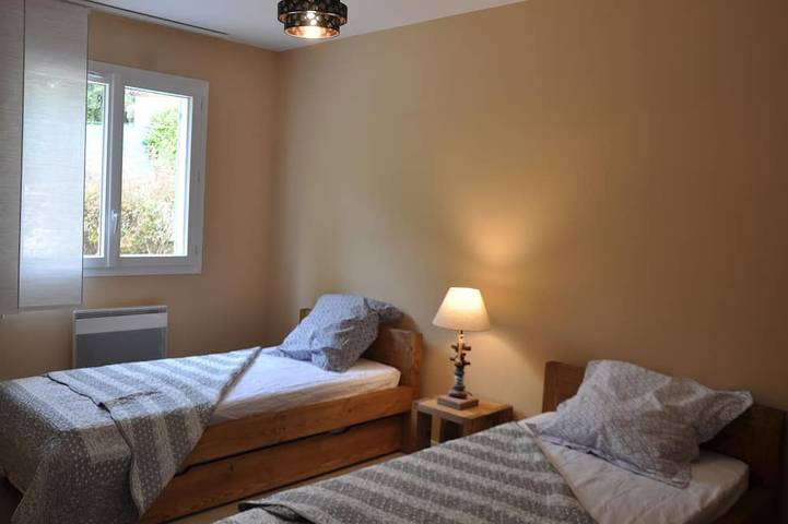 Location de vacances pour 4 personnes, avec terrasse et jardin à Arpaillargues-et-Aureillac - 2