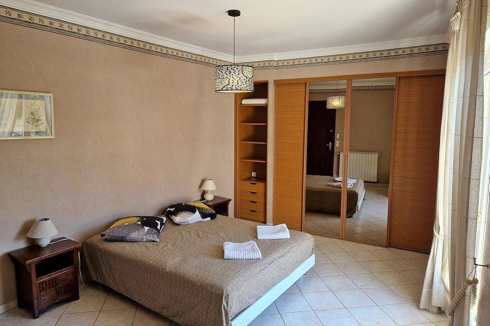 Le Gîte Mathis 105m²: aire acondicionado, piscina y jardín - Sommières in Sommières, Region de Nimes