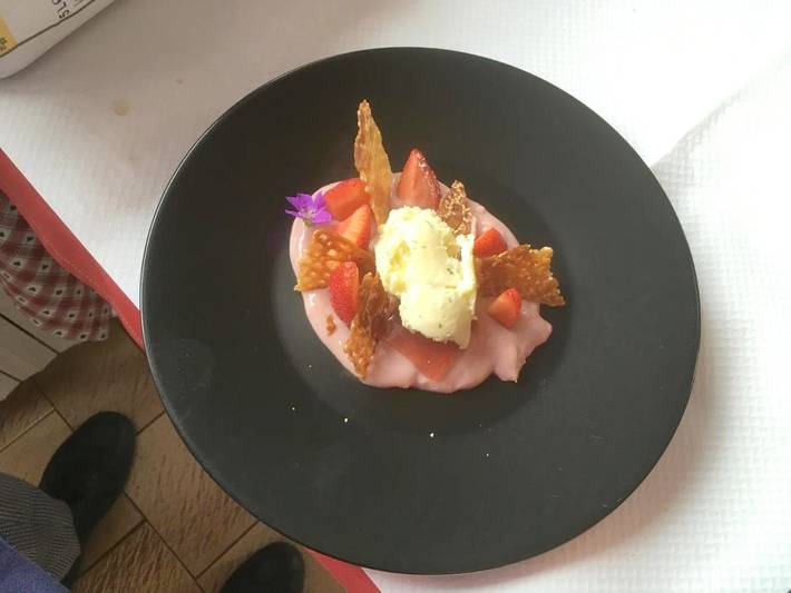 Hôtel pour 2 personnes, avec vue ainsi que sauna et jardin, animaux acceptés à Bellevaux - 4