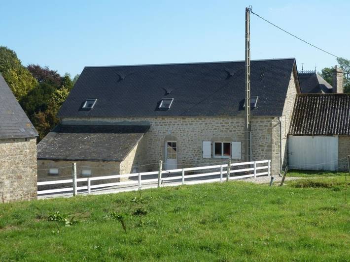 Gîte pour 9 personnes, avec terrasse, animaux acceptés