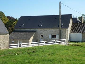 Gîte pour 9 personnes, avec terrasse, animaux acceptés à Amfreville (Normandie)