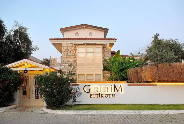 Hotel voor 2 personen, with zwembad and tuin as well as uitzicht in Cesme