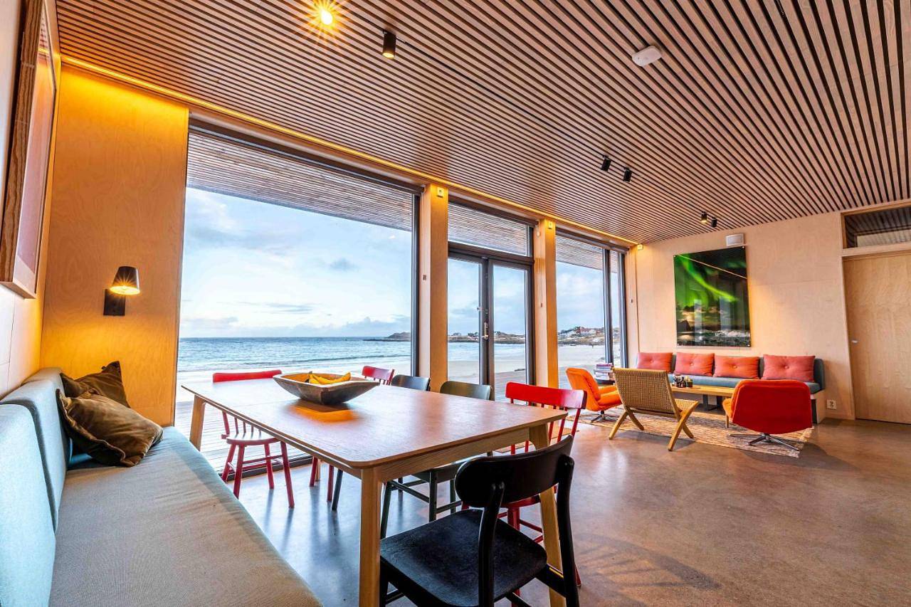 Three-Bedroom Villa in Flakstad 