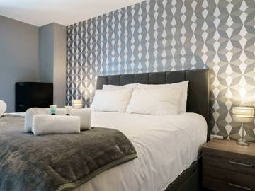 Glamping for 4 People in Belfast, County Antrim, Photo 1