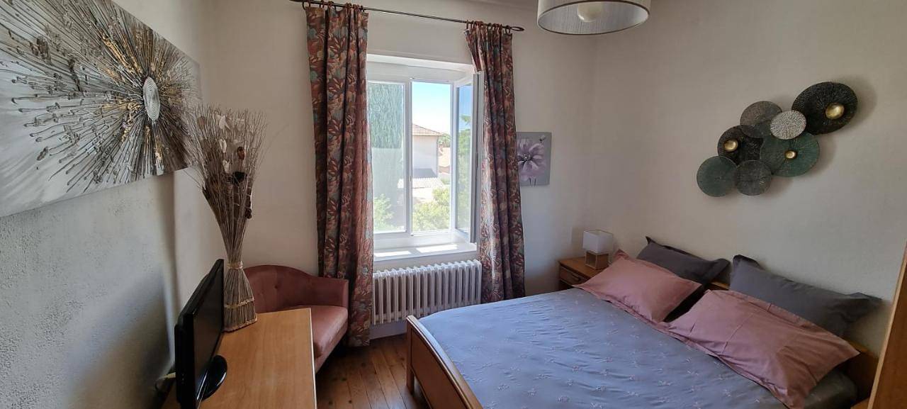 Appartement entier, La Vigneronne in Vergèze, Côte méditerranéenne (France)