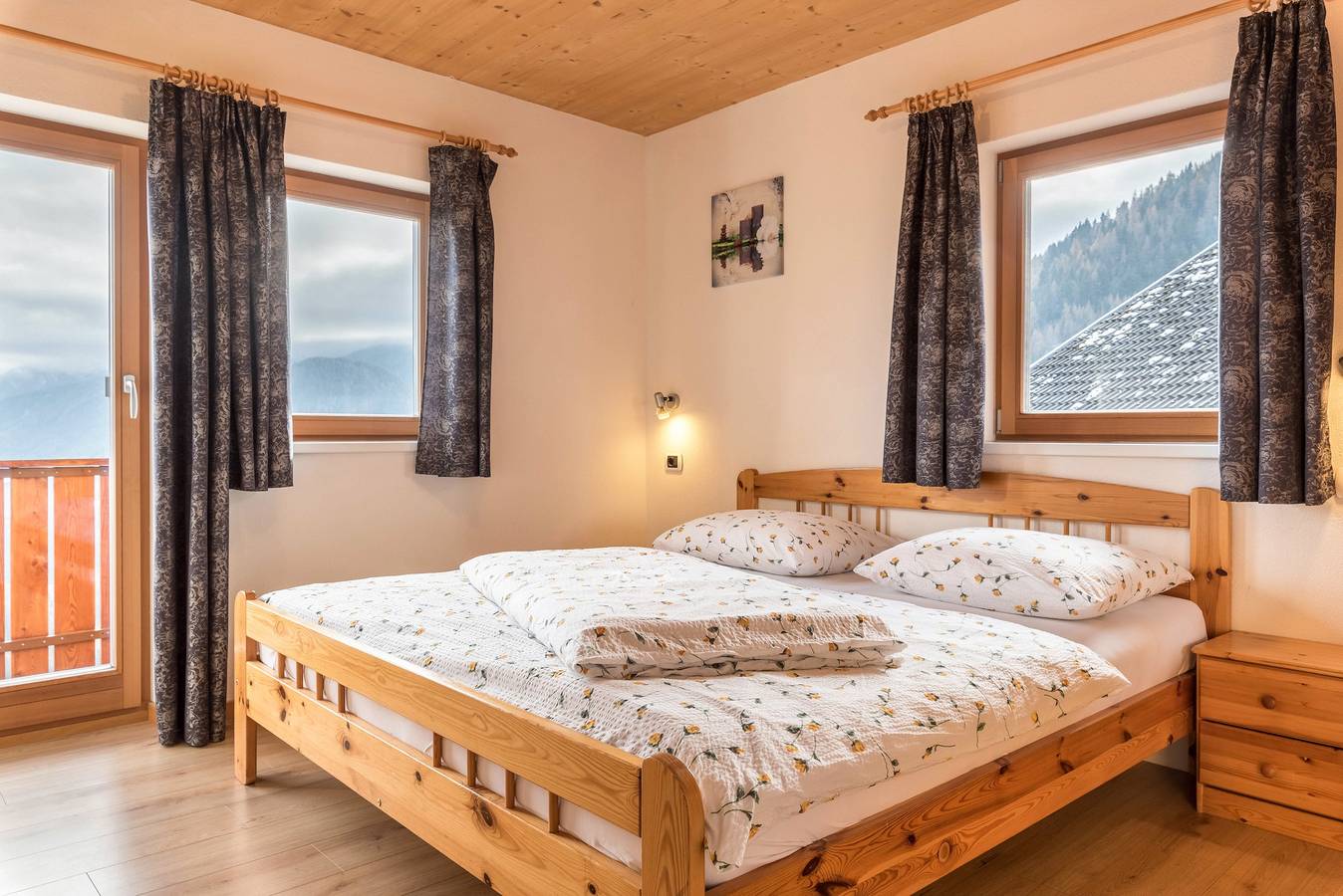 Ganze Wohnung, Ferienwohnung 'Kehrerhof - Berg' mit Bergblick, Balkon und Wlan in Ellen, St. Lorenzen