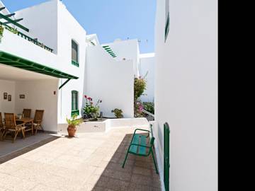 Apartment for 5 People in Mojones, Tías, Photo 4