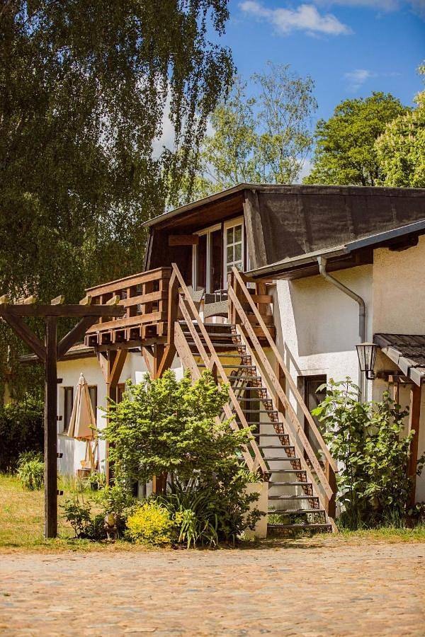 Ferienwohnung für 6 Personen, mit Balkon und Terrasse sowie Garten und Ausblick