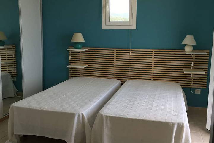 Villa pour 8 personnes, avec jardin et balcon à Monticello - 4