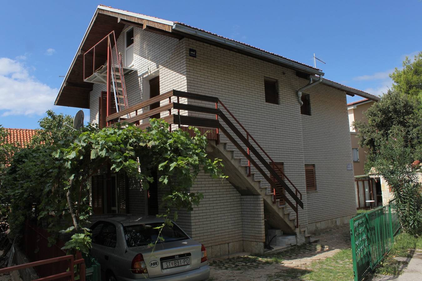 Cijeli apartman, Jednosobni apartman s terasom Žaborić, Šibenik A-8368-c in Žaborić, Šibensko-kninska županija