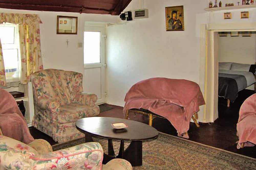 Carthy'S Cottage, pet friendly in Dungarvan, County Waterford in Coumaraglin, County Waterford