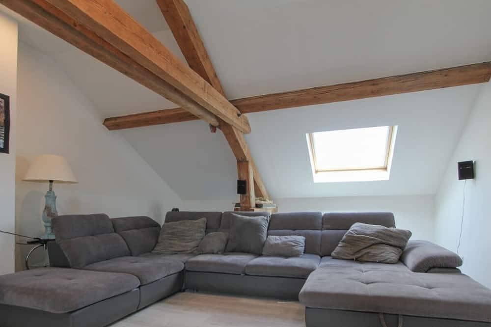 Villa Alba in Metz, Metz Region