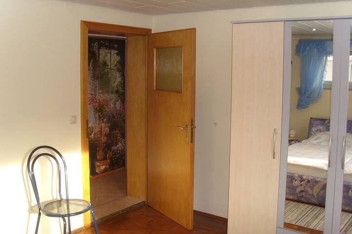 Ganze Wohnung, Mit Blick zur Wallfahrtskirche in Ebensfeld, Oberes Maintal - Coburger Land
