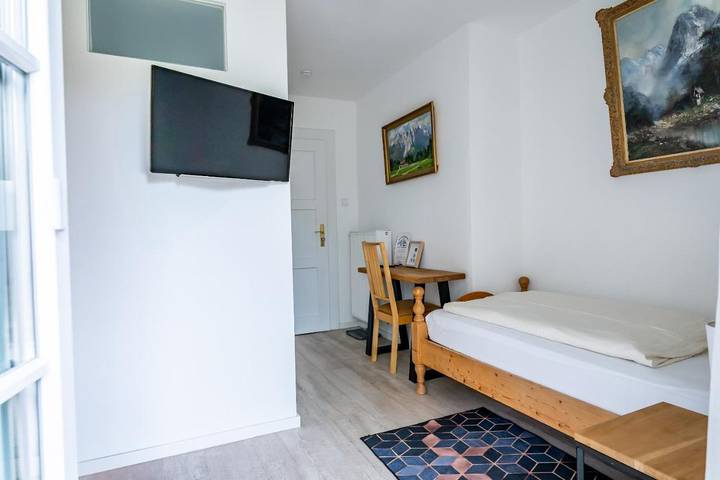 Chambre d’hôte pour 2 personnes, avec vue ainsi que jardin et terrasse à Garmisch-Partenkirchen - 4