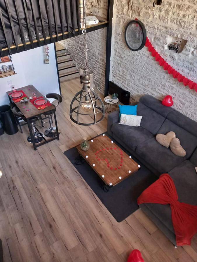 Appartement entier, One-Bedroom Apartment in Niort, Région de Niort
