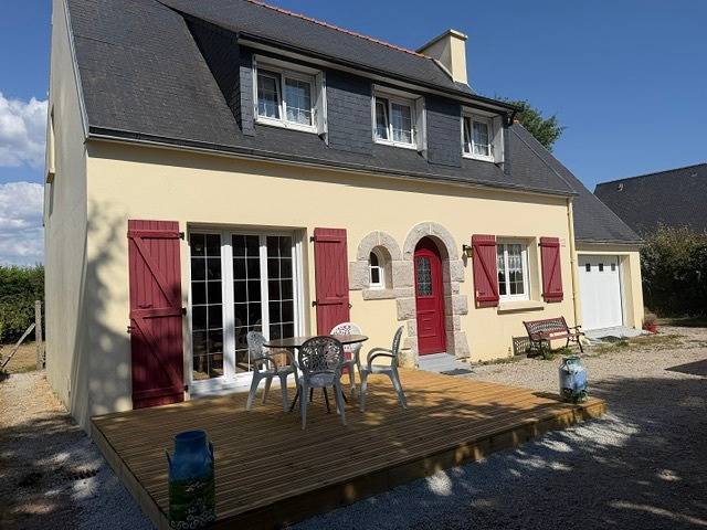 Location de vacances pour 7 personnes, avec Terrasse et Jardin à Ploéven