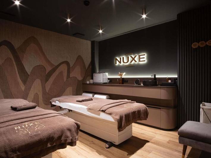 Hôtel pour 5 personnes, avec jacuzzi ainsi que jardin et sauna