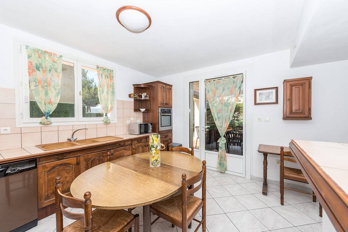 Rez-de-villa T4, 85 m², piscine, 4 km de Cassis in Carnoux-en-Provence, Région de Marseille