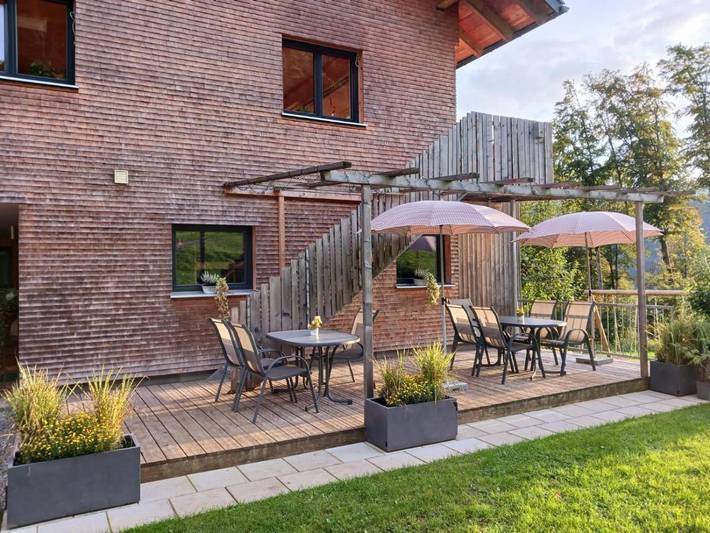 Ferienwohnung für 4 Personen, mit Terrasse und Garten sowie Ausblick in Bizau - 2