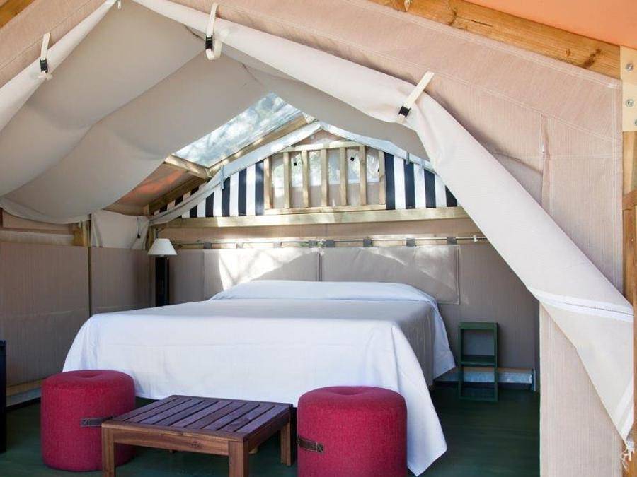 Camping Village Santapomata - Tenda in tela e legno 2 persone - Tenda Mini Lodge (senza servizi igienici) dotata di un piccolo frigorifero in Tirli, Castiglione della Pescaia