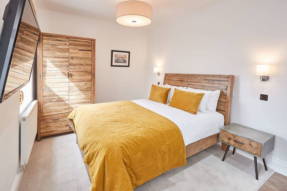 Entire holiday apartment, Host & Stay | Studio Pod 2 in Saltburn by the Sea, Redcar and Cleveland