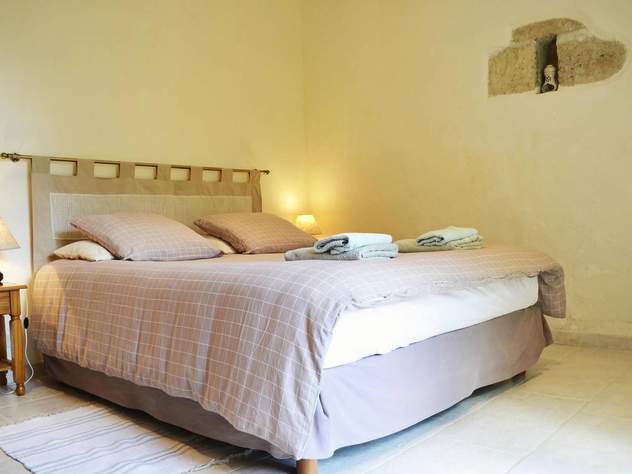 Tranquil Home in Saint-Martin-de-Gurson, 15min from Saint Emilion's vineyard in Saint-Martin-de-Gurson, Périgord Pourpre