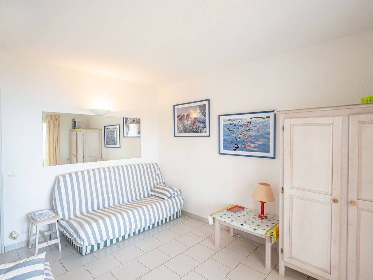 Appartement entier, Appartement chaleureux avec terrasse et parking au Lavandou in Plage d'Aiguebelle, Le Lavandou
