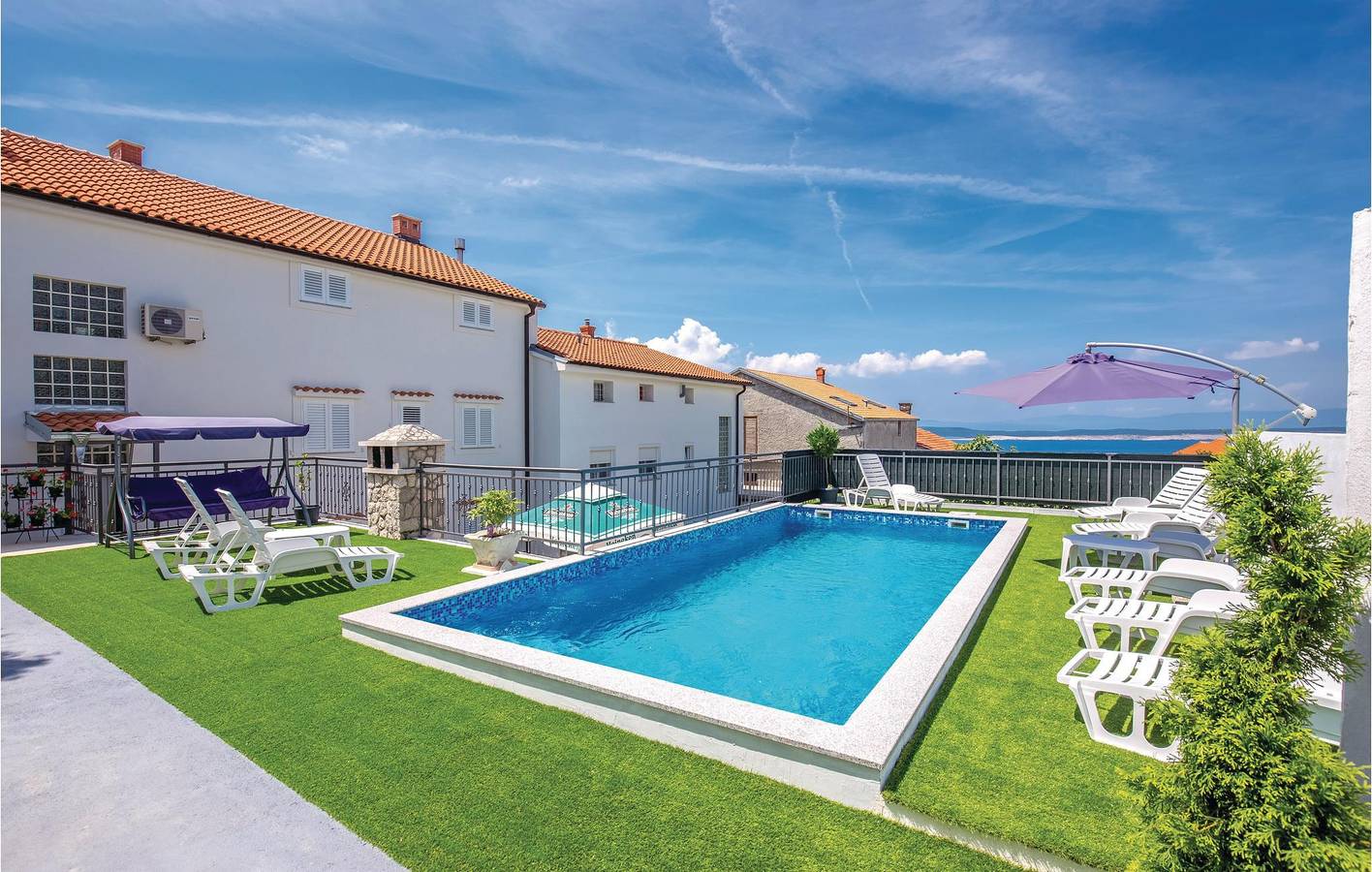 Ganze Ferienwohnung, Gemütliche Ferienwohnung mit Pool, Terrasse, 1 km zum Strand und kostenlosen Parkplätzen in Crikvenica, Primorje-Gorski Kotar