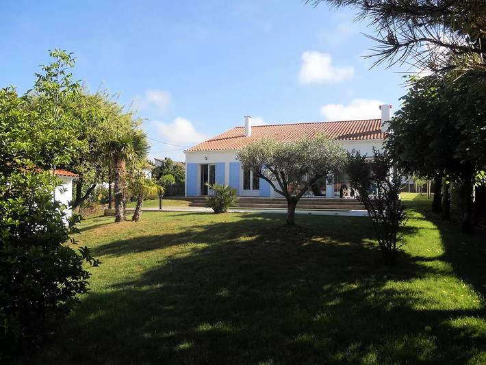 Location de vacances pour 6 personnes, avec piscine et terrasse dans Plage du Bureau - 2