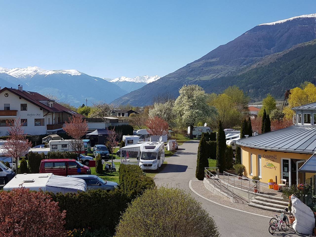 Camping Badlerhof in Laas, Nationalpark Stilfser Joch