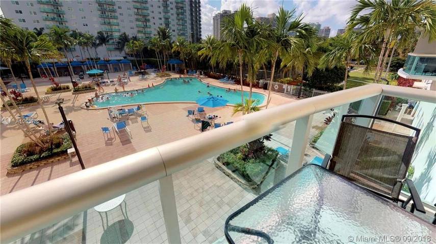 Appartement de vacances pour 7 personnes, avec piscine ainsi que jardin et vue, adapté aux familles - 1