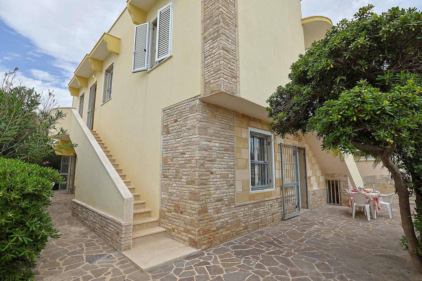 Casa Laura 2 a soli 20 mt dalla spiaggia di San Pietro in Bevagna in Manduria, Golfo de Tarento