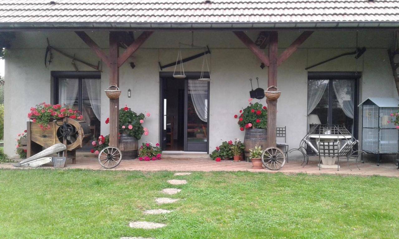 Triple Room with Bathroom in Crotenay, Jura Francais