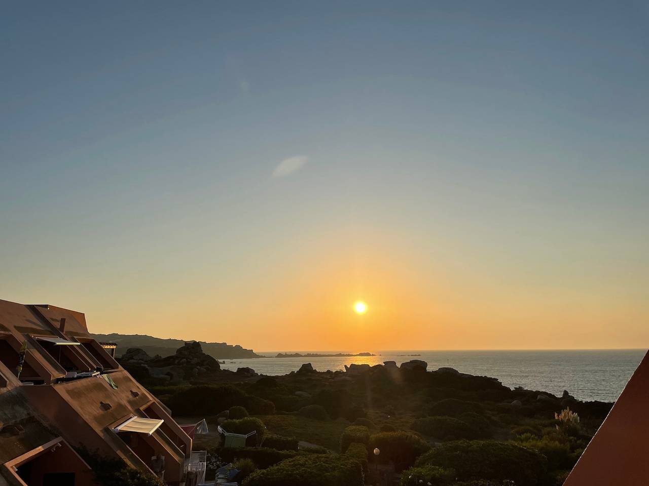 Estudio entero, Monolocal 'La Terraza de Bonifacio' con vistas al mar, Wi-Fi y aire acondicionado in Porto Quadro, Santa Teresa Gallura (Municipality)