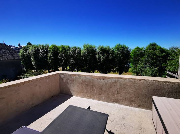 Gîte pour 4 personnes, avec terrasse et jardin dans Région de Besse-et-Saint-Anastaise - 3