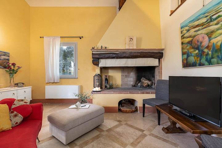 Villa Tirinzano in Chianti per 14 persone con piscina privata in Montespertoli, Firenze province