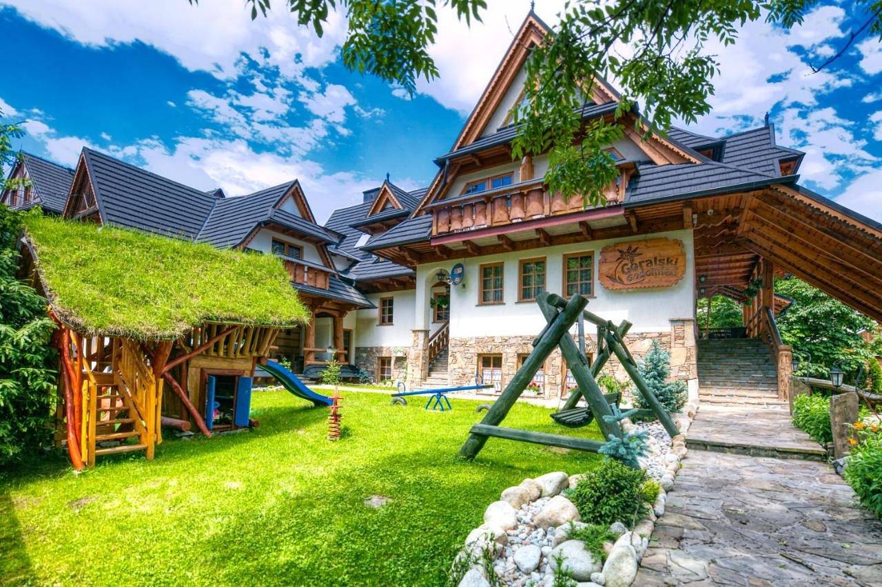 Cały apartament wypoczynkowy, Double or Twin Room with Balcony in Suche, Karpaty (Polska)