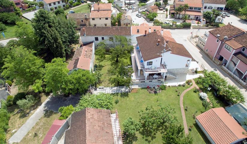 Ferienwohnung für 2 Personen, mit Balkon/Terrasse in Funtana - 2