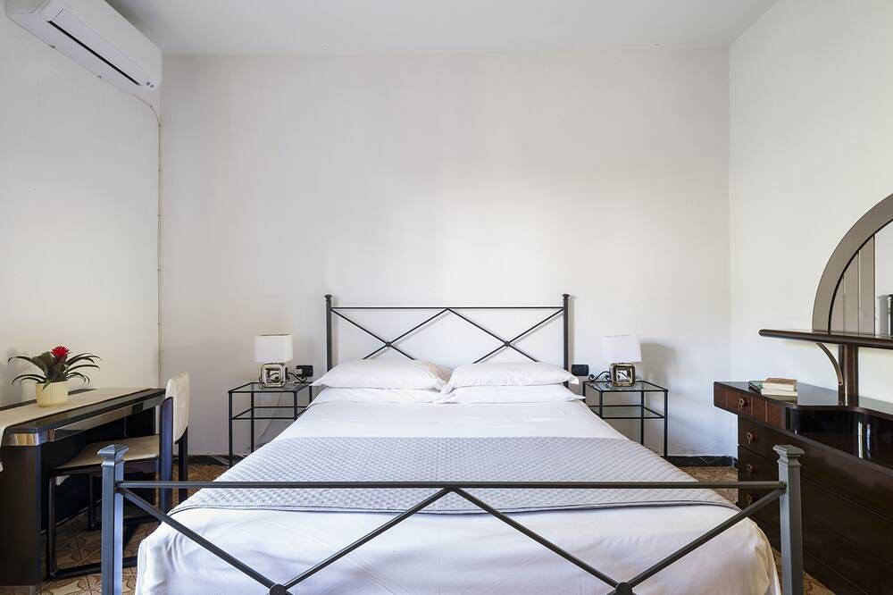 Entire apartment, Santa Maria Navarrese With Garden And Sea View in Tancau sul Mare, Santa Maria Navarrese