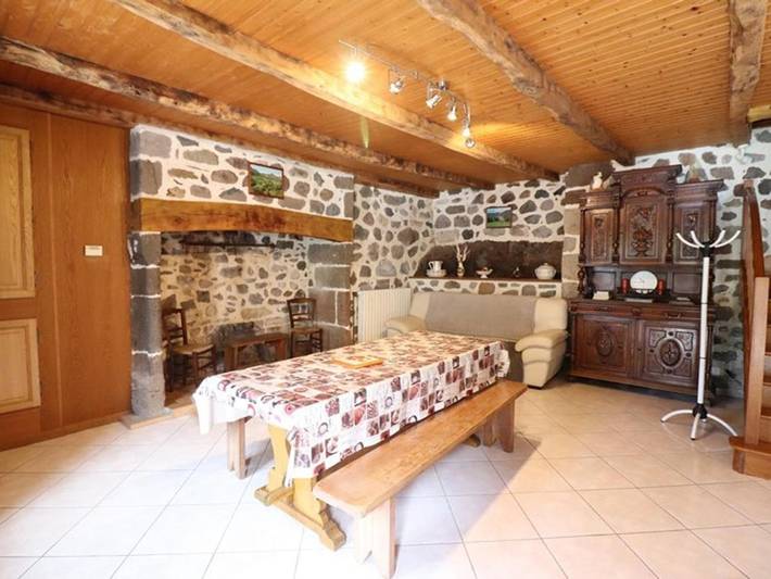 Location de vacances pour 4 personnes, avec jardin à Thiézac - 3