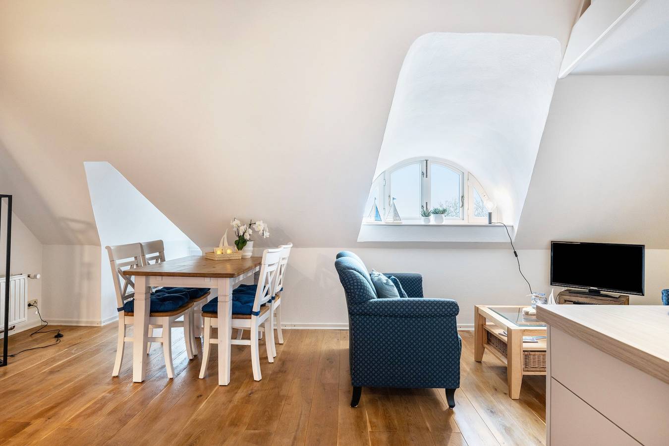 Ganze Wohnung, Ferienwohnung 'Strandgut' mit Gemeinschaftsterrasse und Gemeinschaftsgarten in Westerhever, Eiderstedt
