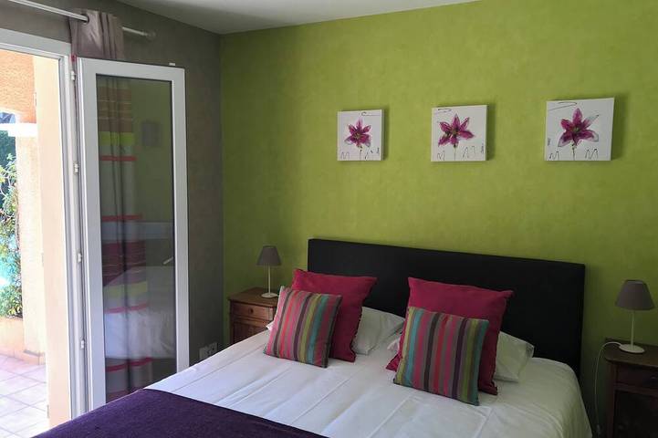 Location de vacances pour 8 personnes, avec terrasse et jardin, animaux acceptés à Saint-Génis-des-Fontaines - 2