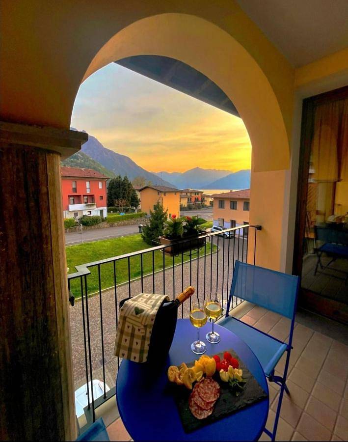 Ferienhaus für 6 Personen, mit Seeblick und Ausblick sowie Terrasse am Iseosee