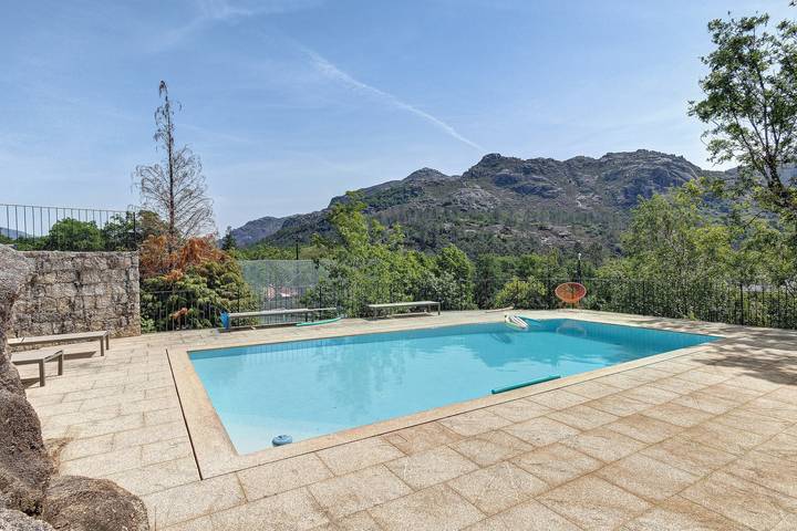 Location de vacances pour 7 personnes, avec jardin dans Campo Do Gerez - 2