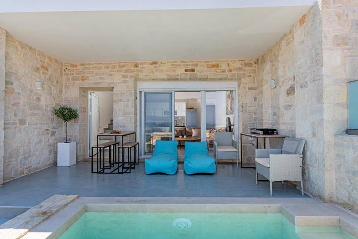 Casa vacanza per 4 persone, con panorama e piscina nonché giardino a Creta