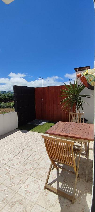 Casa de férias para 4 pessoas, com vista e terraço em Ribeira Grande (Açores)