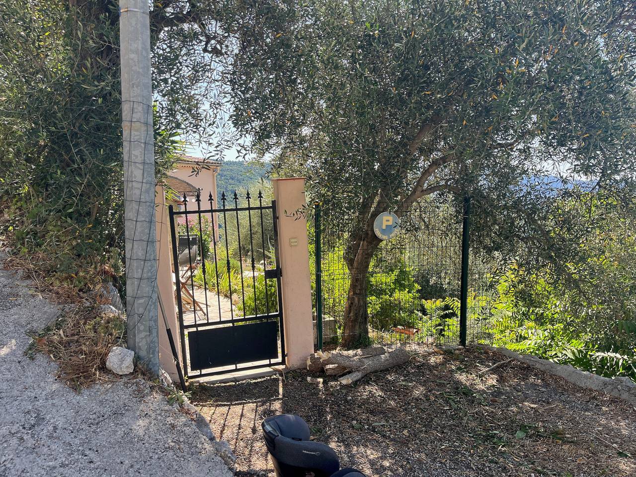Villa “Stunning View” with Mountain Views, Private Pool, and Air Conditioning in Bendejun, Mediterranean Coast (France)